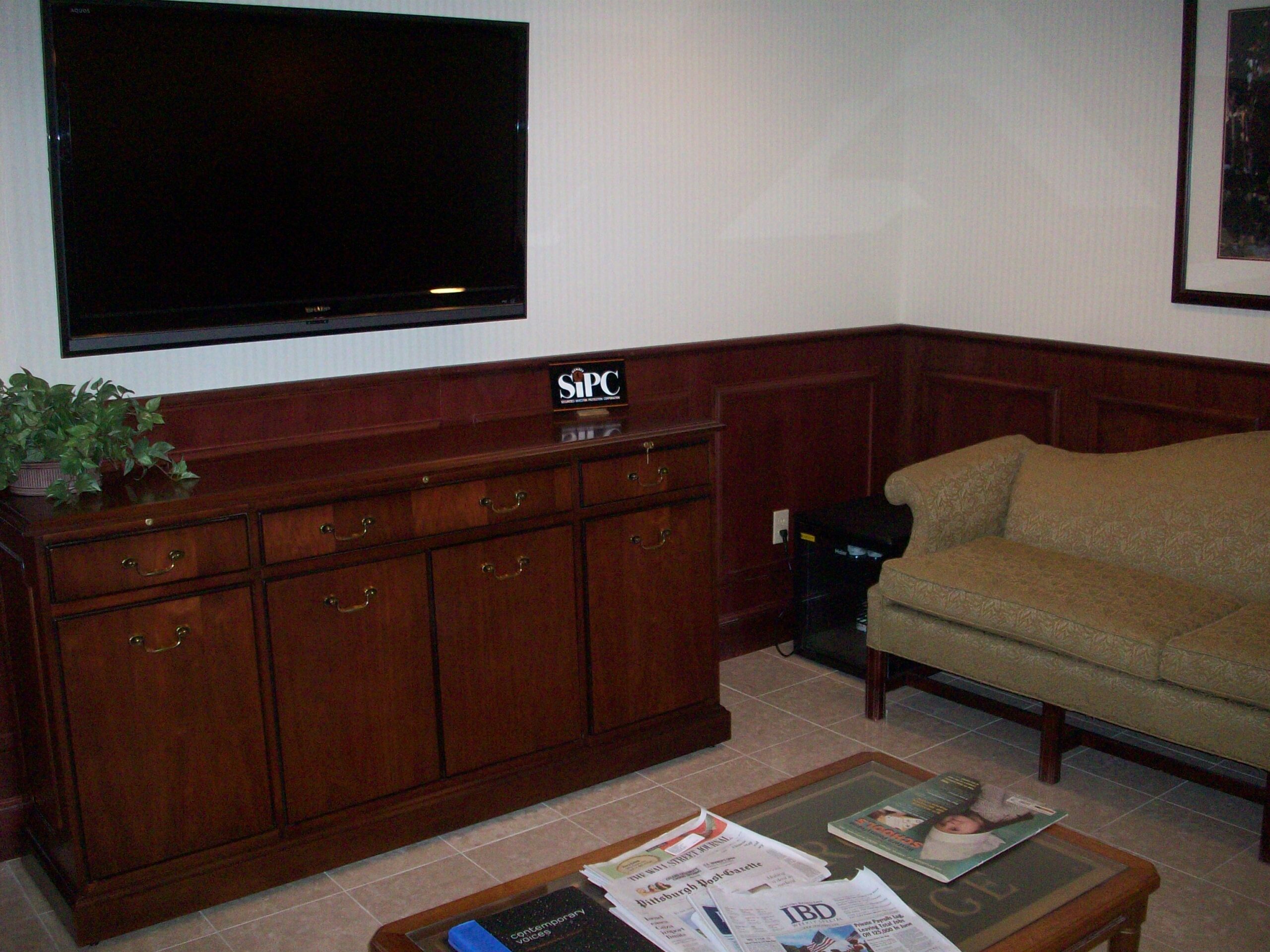 Commercial office casework installation, Tech 2000 portfolio (portfolio image 25)